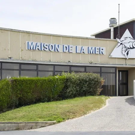 Charming In Sur Mer Near Seabeach